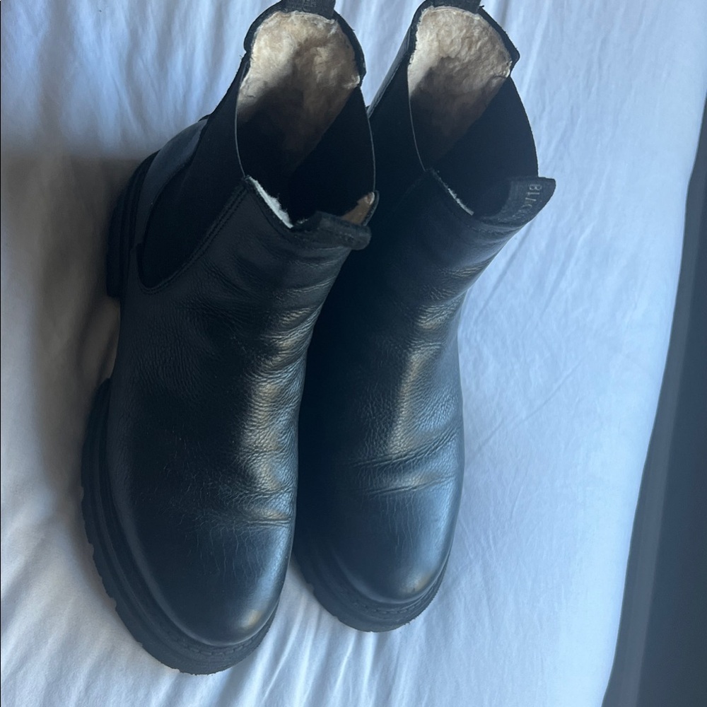 Blackstone Women’s  Black Leather Boots